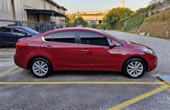 KIA CERATO 1.6 SX 16V FLEX 4P AUTOMÁTICO KIA CERATO 1.6 SX 16V FLEX 4P AUTOMÁTICO